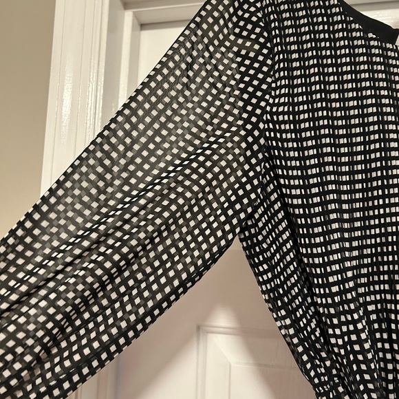 Worthington Black and White Dress with Teal Accents, Size 8 - Picture 5 of 11